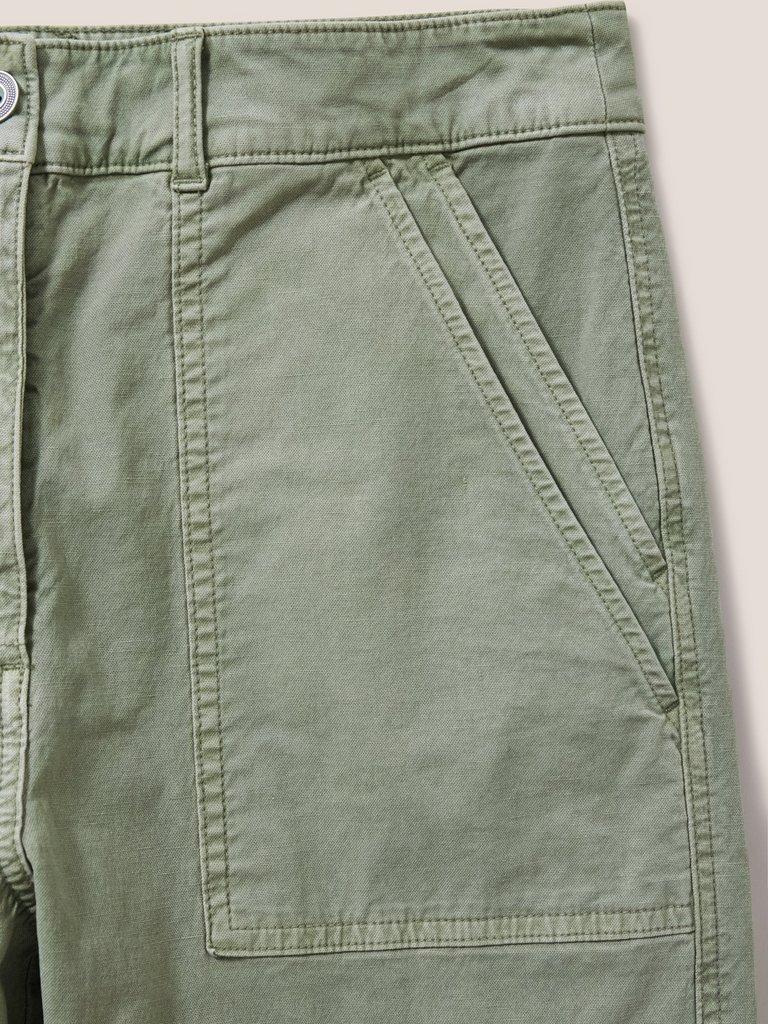 Twister Chino in MID GREEN | White Stuff