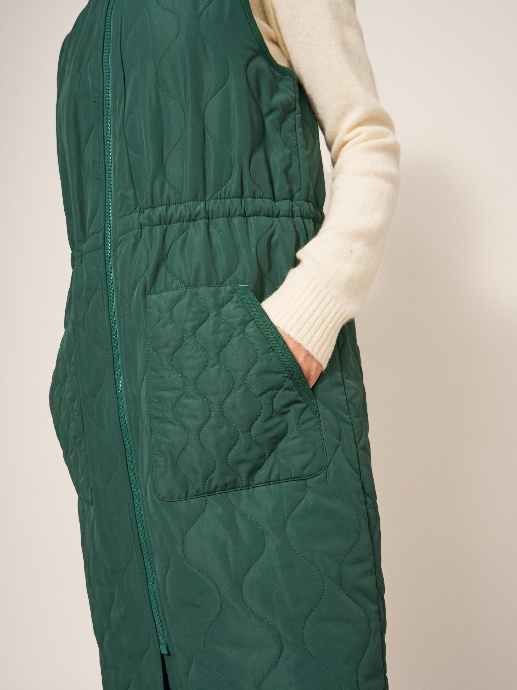 Maddison Quilted Gilet in MID GREEN - MODEL DETAIL
