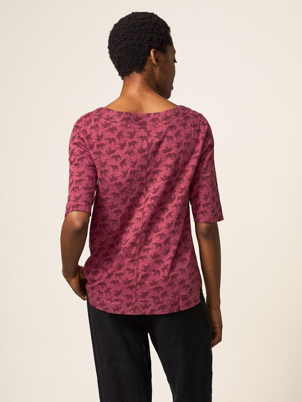 WEAVER JERSEY ROUND NECK TEE in PLUM MLT - MODEL BACK