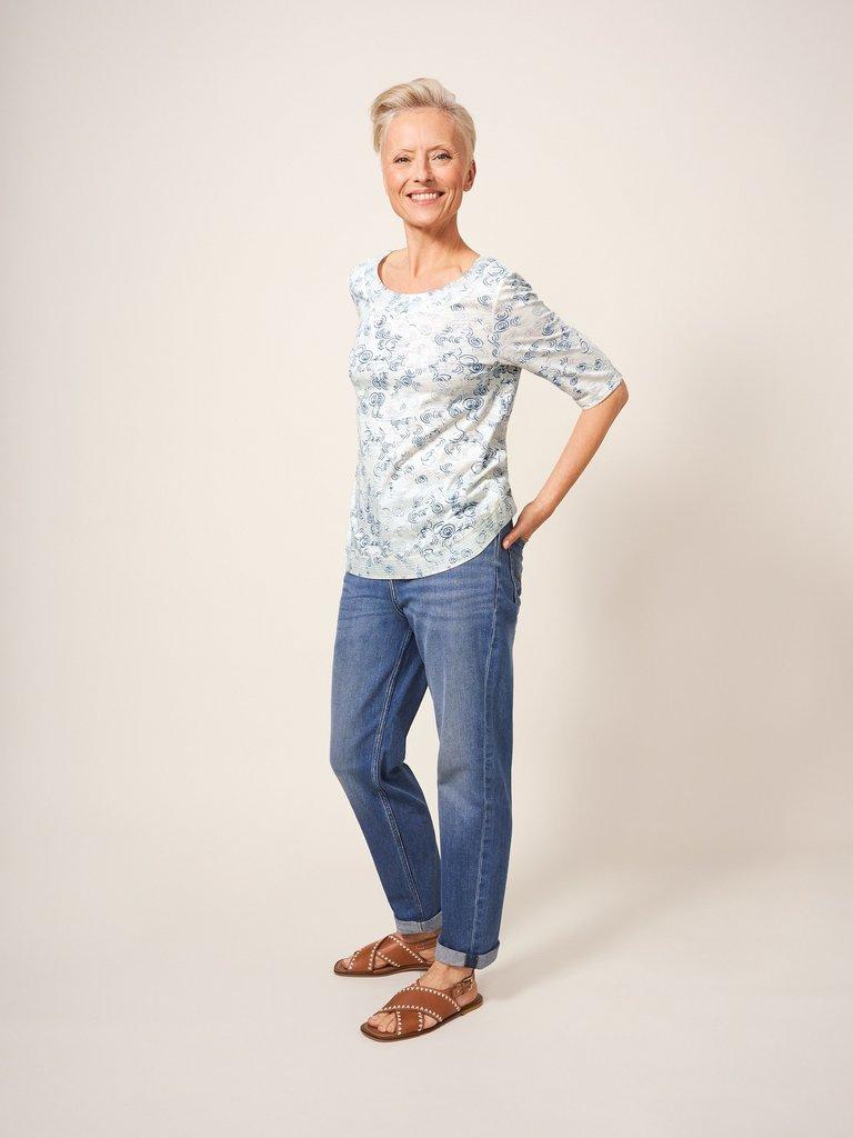 WEAVER JERSEY ROUND NECK TEE in WHITE PR - MODEL FRONT