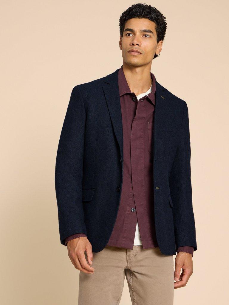 Heath Regular Fit Blazer in DARK NAVY - MODEL FRONT