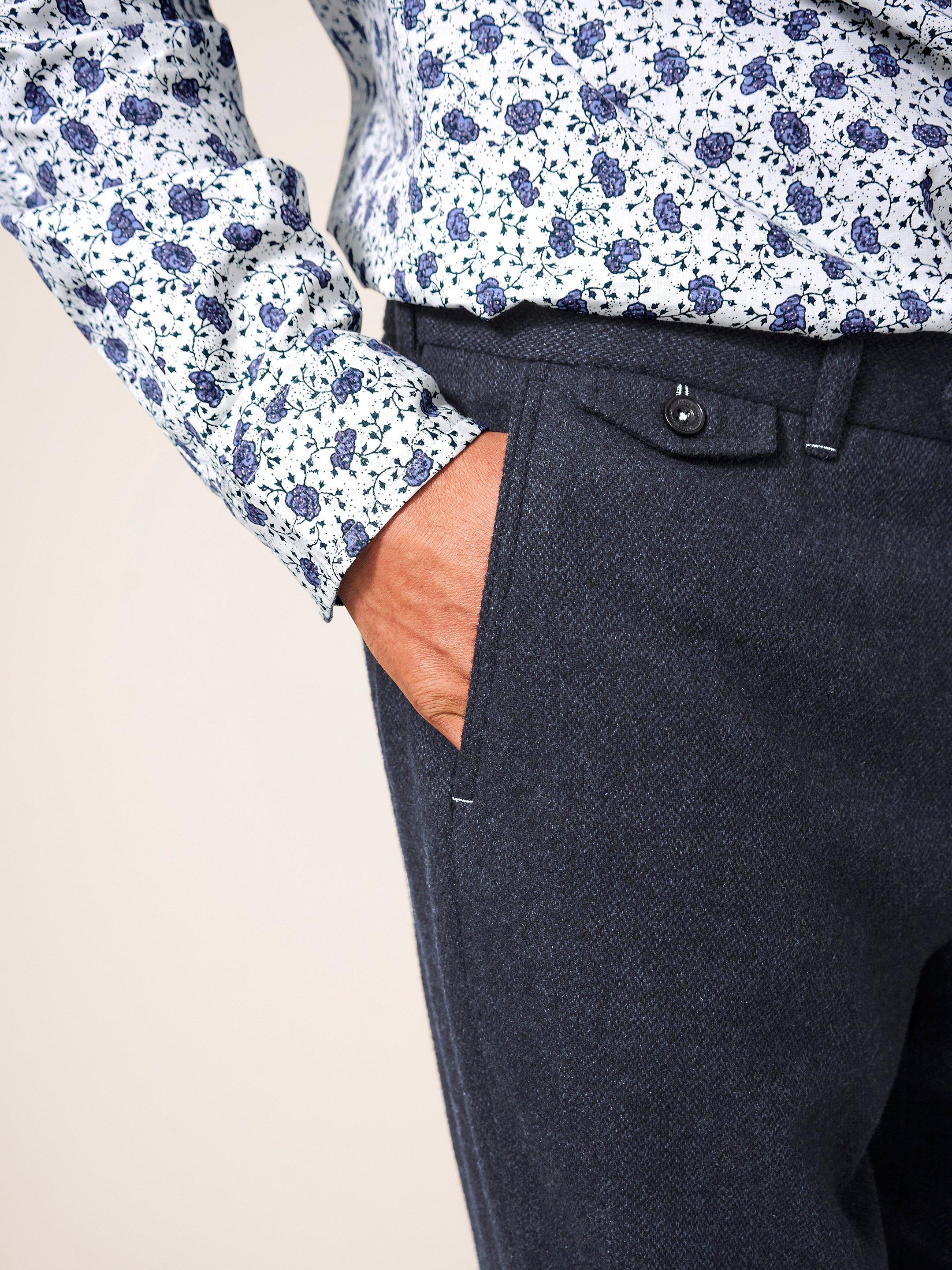 Heath Regular Fit Trouser in DARK NAVY - MODEL DETAIL