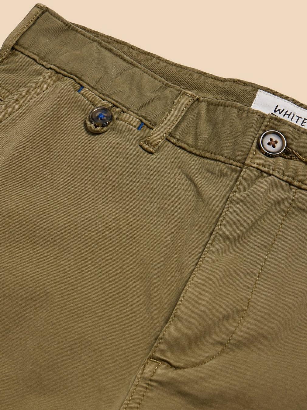 Sutton Organic Chino Short in DK GREEN - FLAT DETAIL