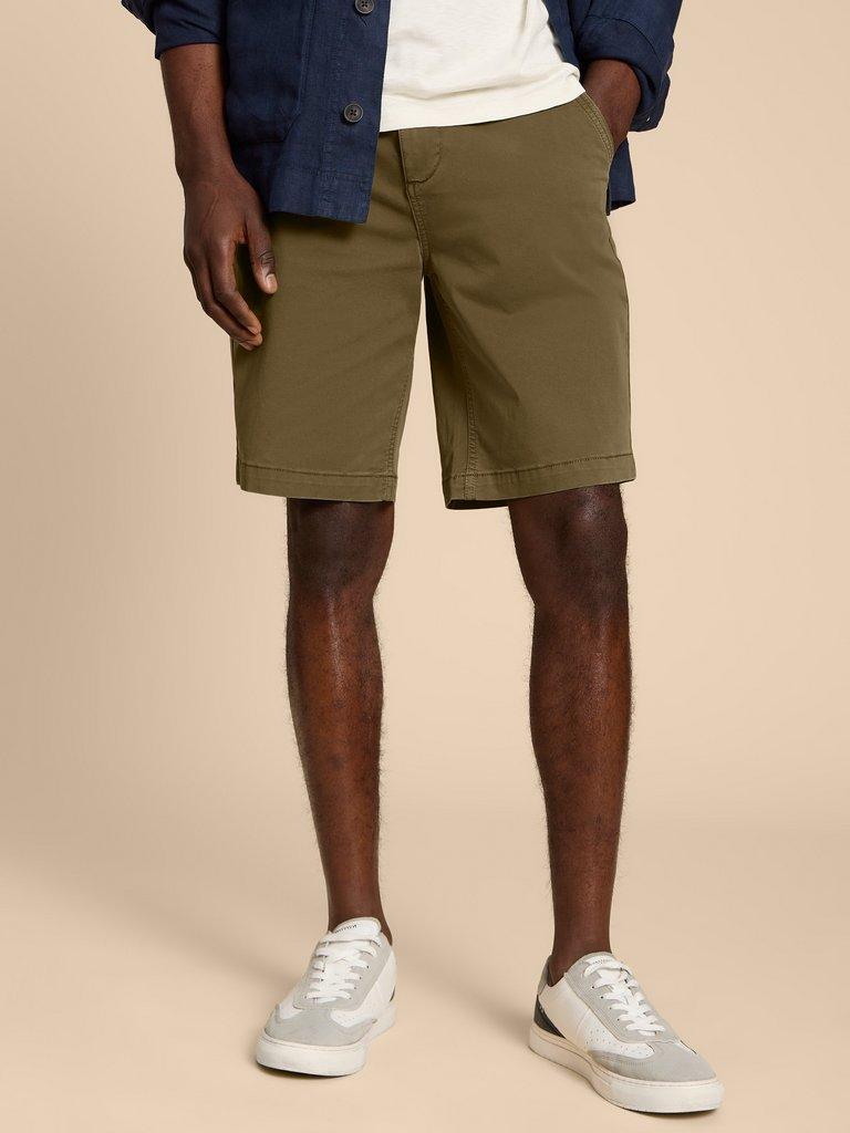 Sutton Organic Chino Short in DK GREEN - LIFESTYLE