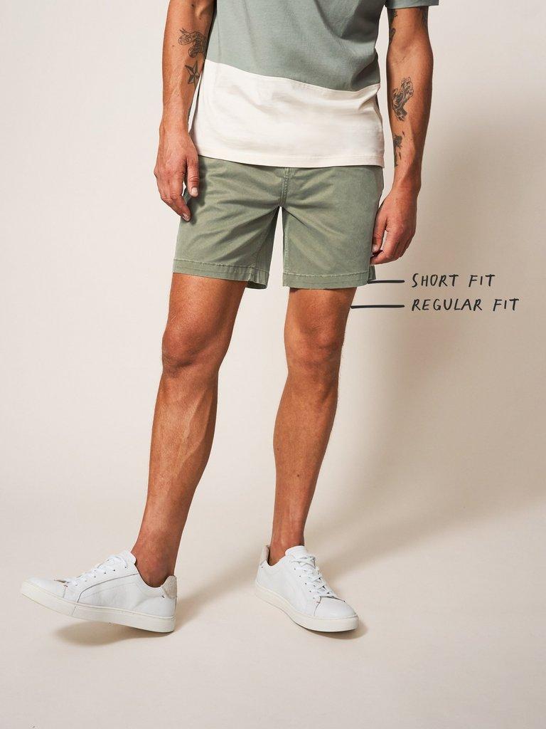 Sutton Organic Chino Short in KHAKI GRN - MODEL DETAIL