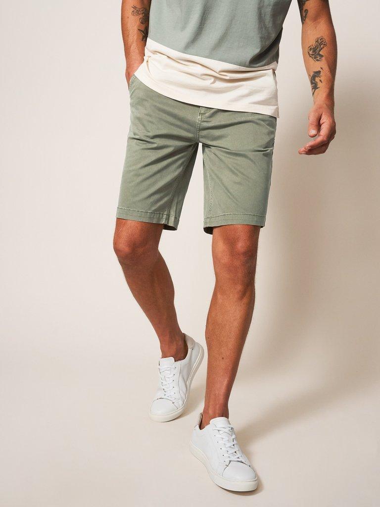 Sutton Organic Chino Short in KHAKI GRN - MODEL FRONT