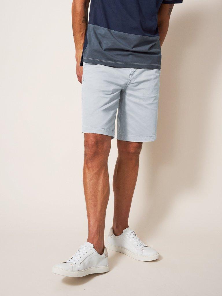 Sutton Organic Chino Short in LGT GREY - MODEL FRONT