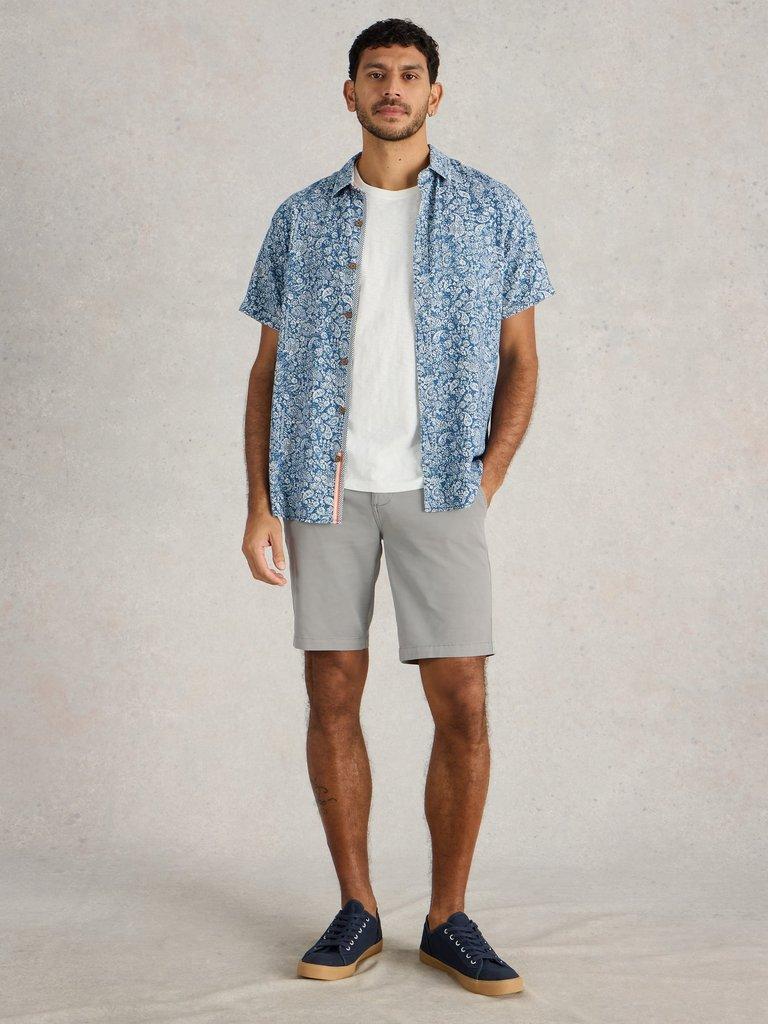 Sutton Organic Chino Short in LGT GREY - MODEL FRONT