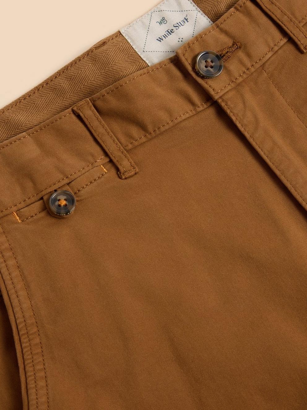 Sutton Organic Chino Short in MID BROWN - FLAT DETAIL