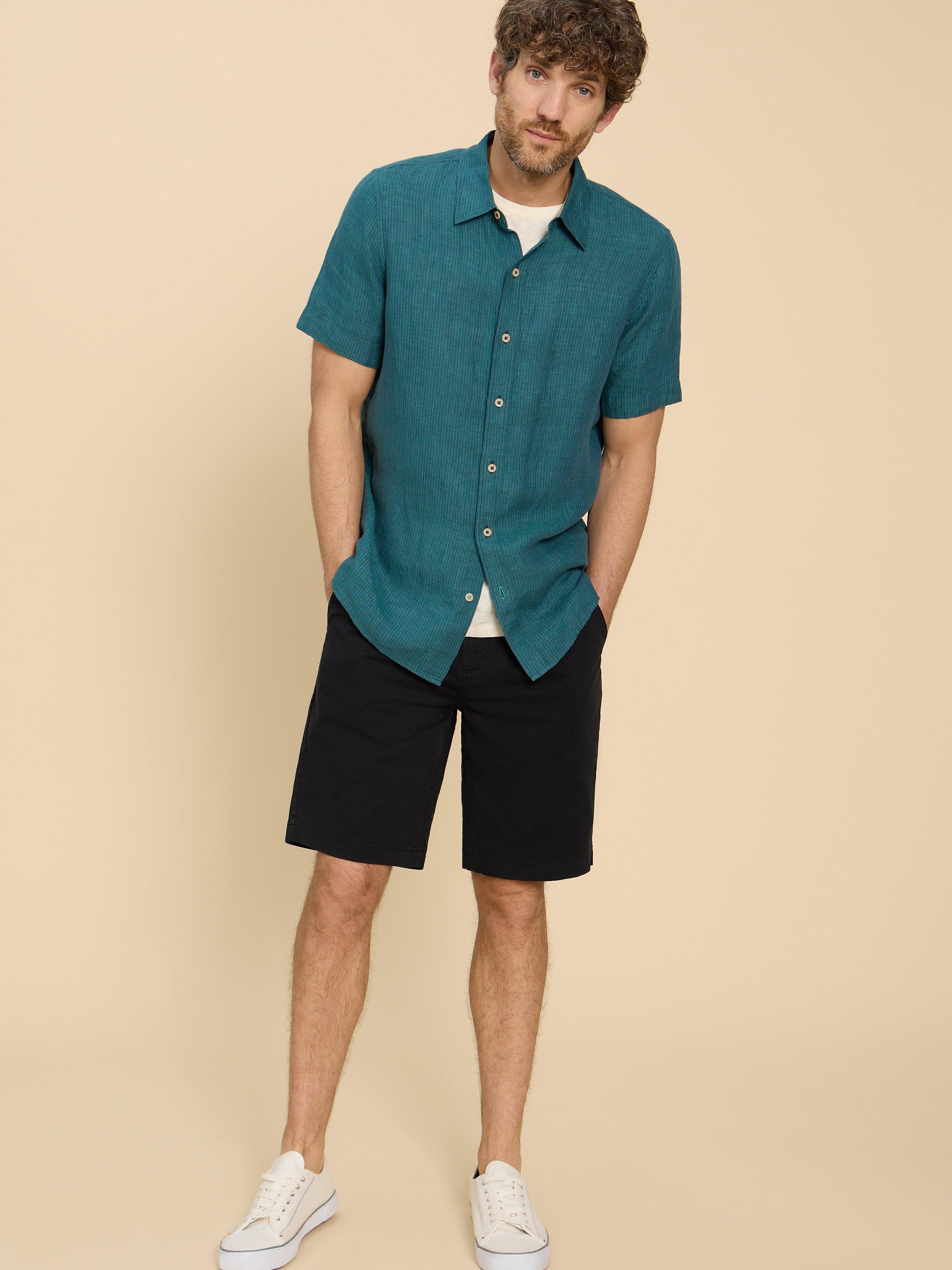 Sutton Organic Chino Short in WASHED BLK - LIFESTYLE