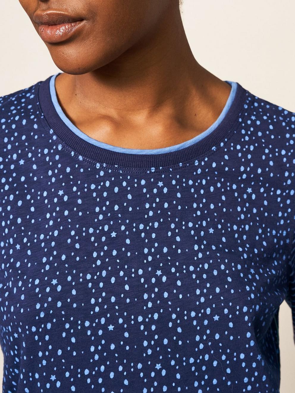 Annabel Ls Tee in NAVY PR - MODEL DETAIL