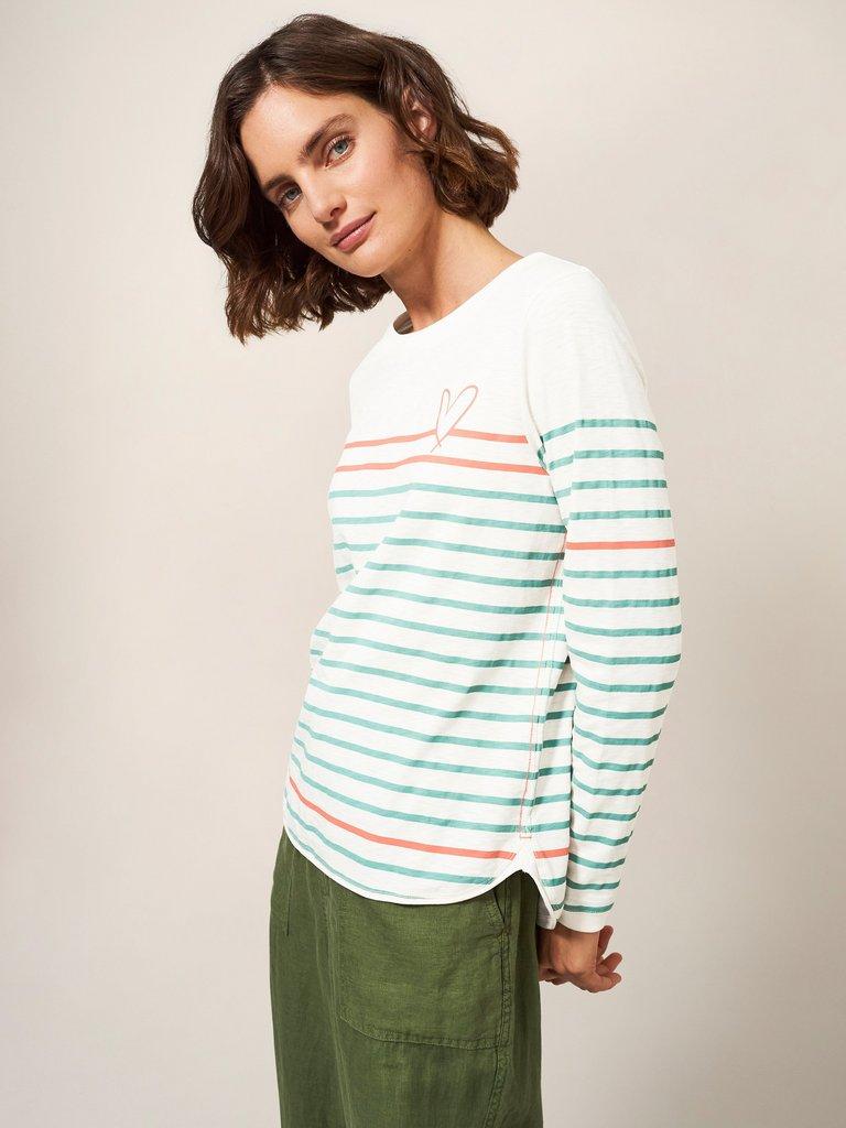 Cassie LS Teeshirt in WHITE MLT - LIFESTYLE