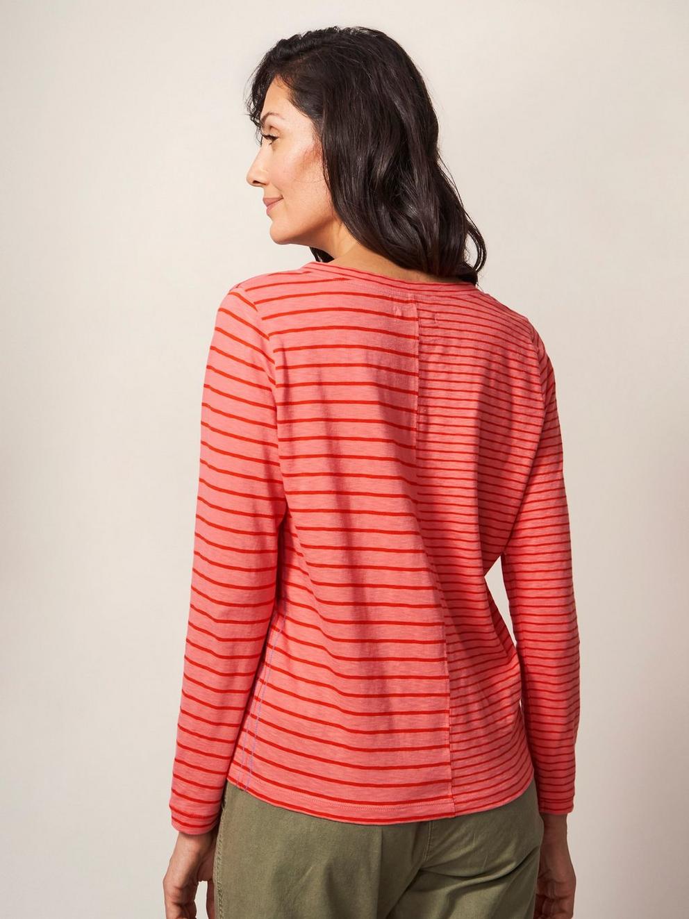 Nelly LS Tee in ORANGE MLT - MODEL BACK