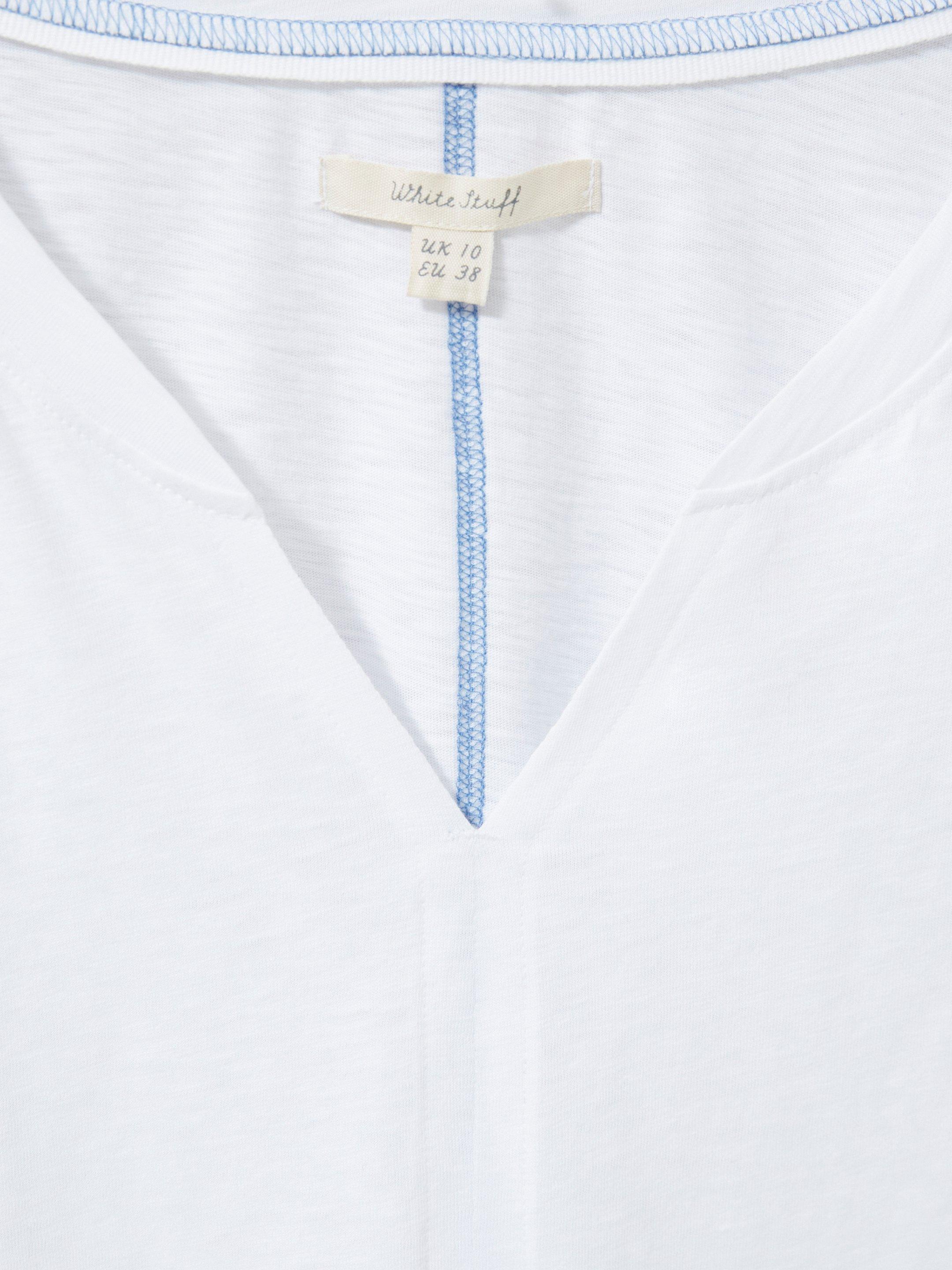 Nelly Notch Neck Tee in NAT WHITE - FLAT DETAIL