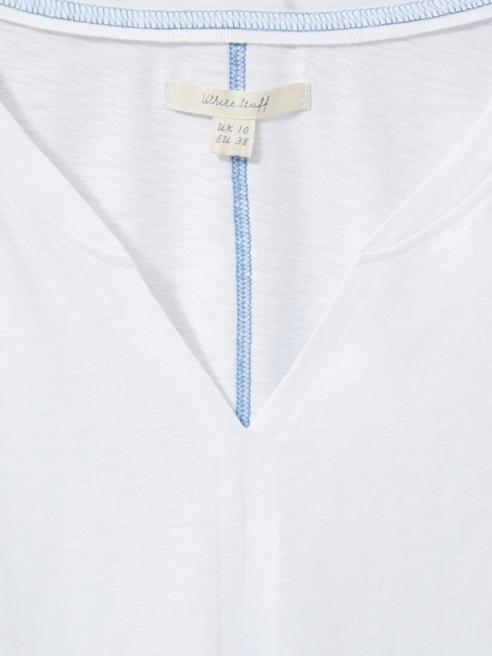 Nelly Notch Neck Tee in NAT WHITE - FLAT DETAIL