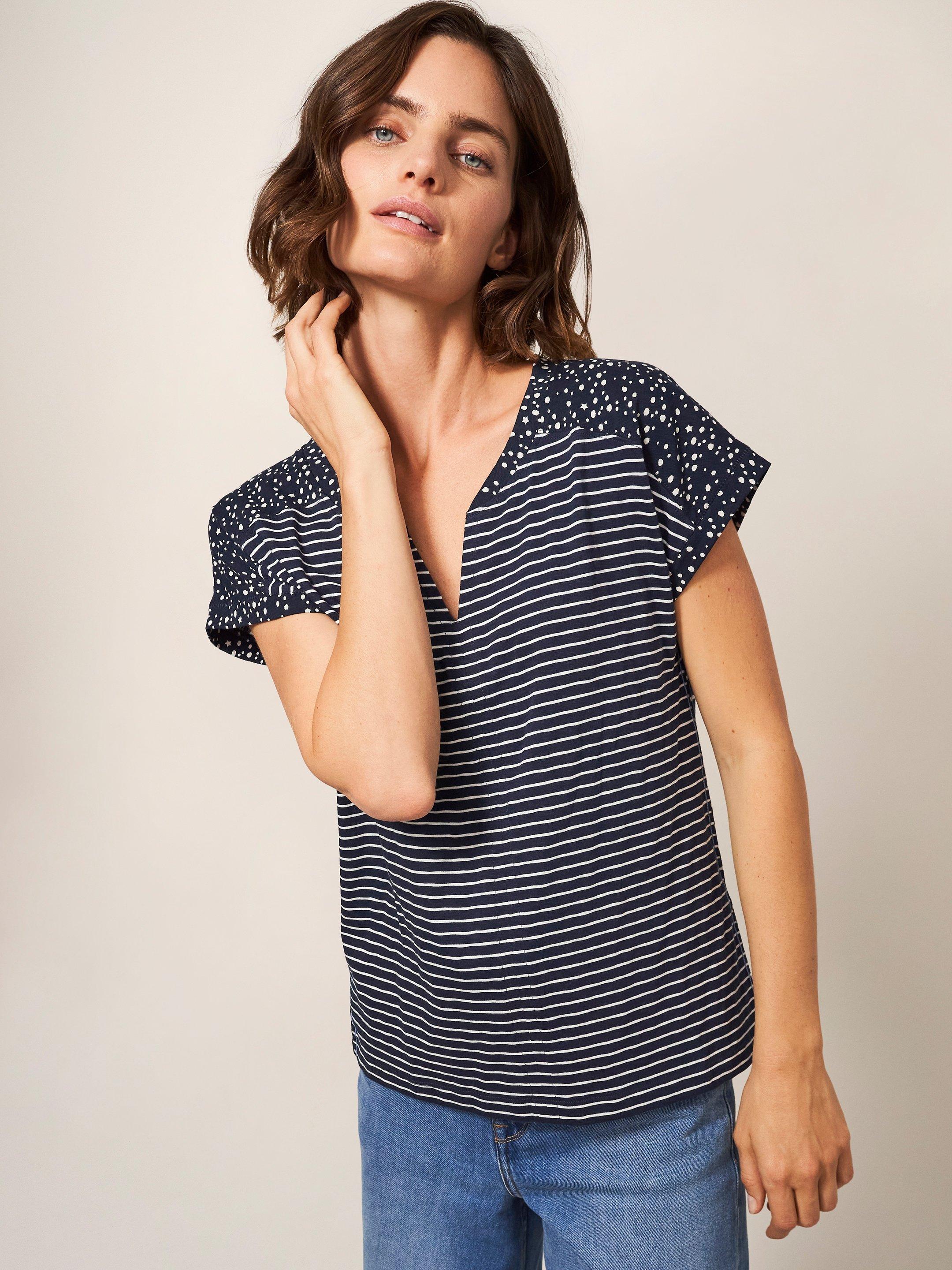 Nelly Notch Neck Tee in NAVY MULTI | White Stuff