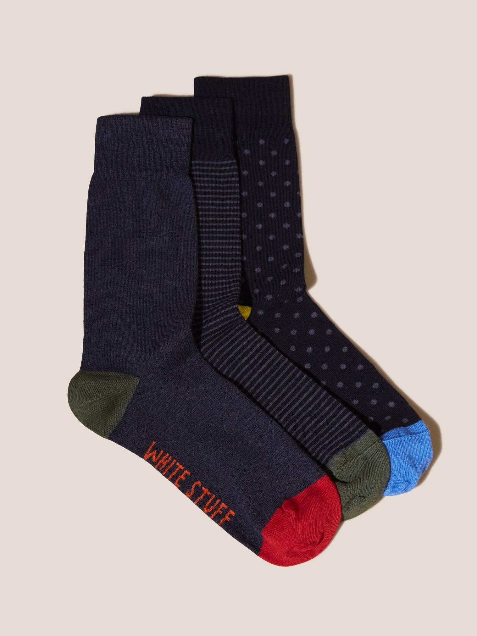 Mens 3 Pack Plain Twist Socks in BLK MLT - MODEL FRONT