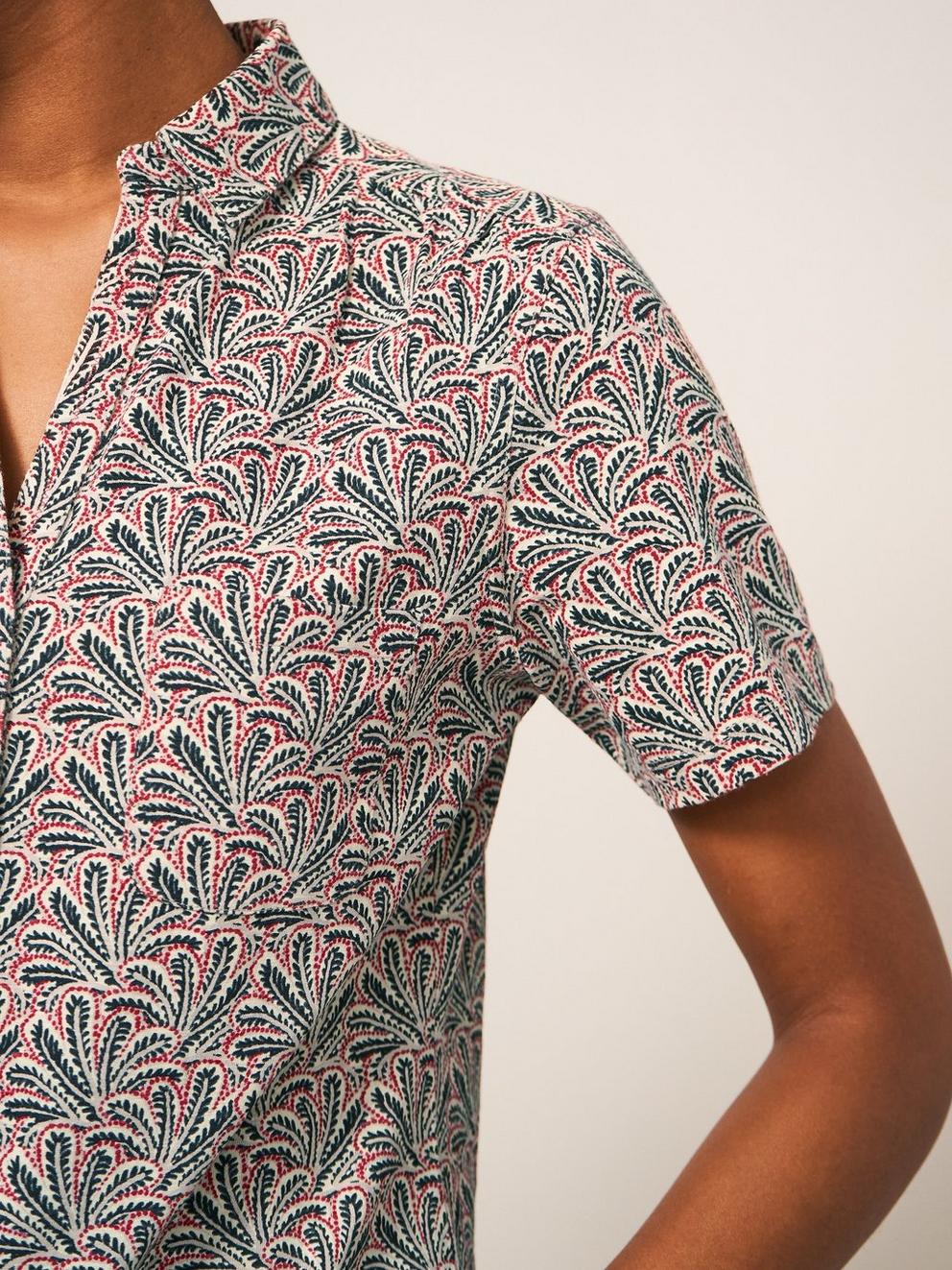 Penny Pocket Short Sleeve Jersey Shirt in PINK MLT - MODEL DETAIL