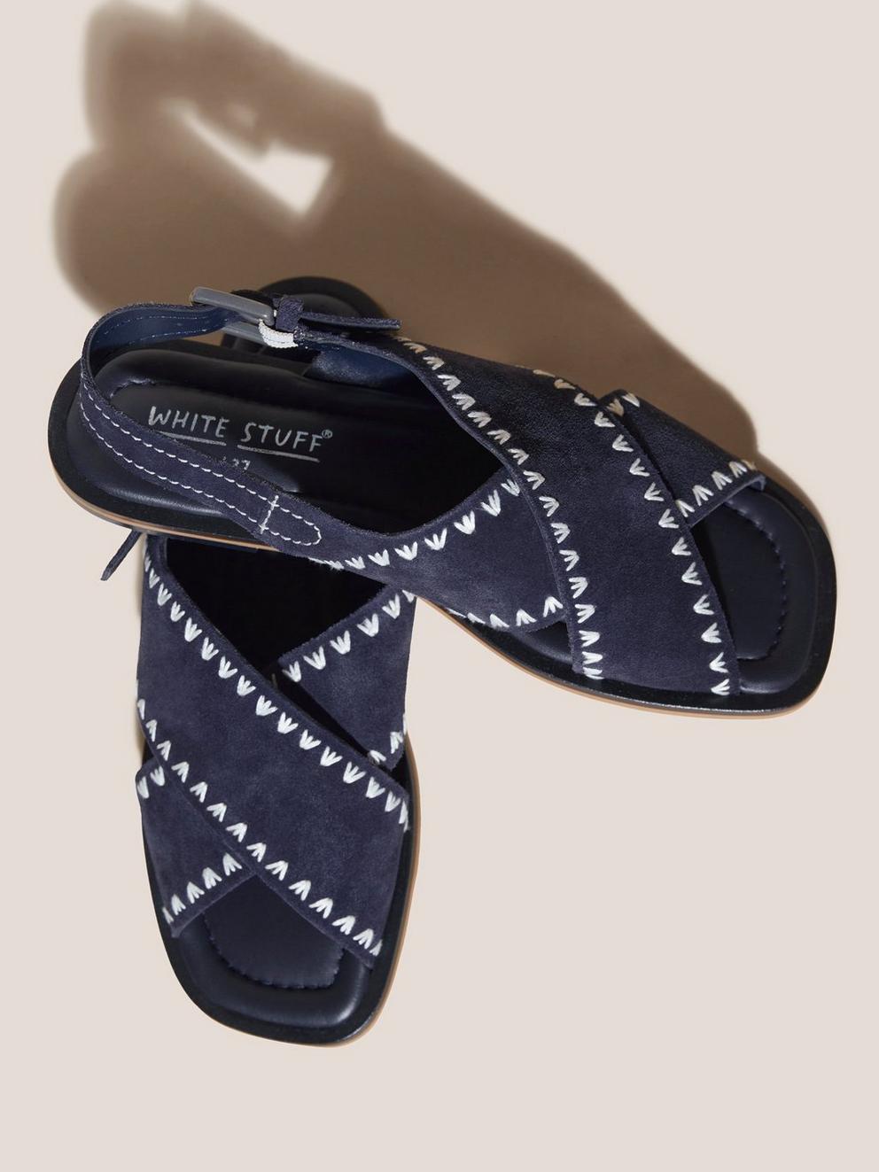 Craft Suede Sandal in DARK NAVY - FLAT DETAIL