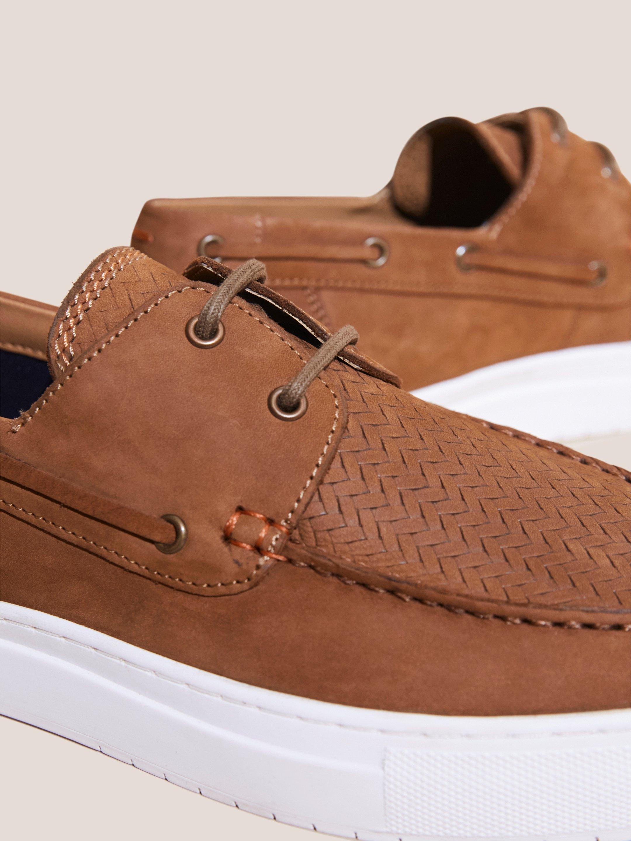Leather Woven Boat Shoe in MID TAN - FLAT DETAIL