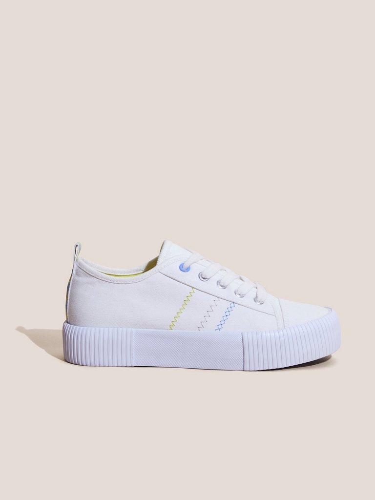 Piper Flatform Plimsoll in NAT WHITE - MODEL FRONT