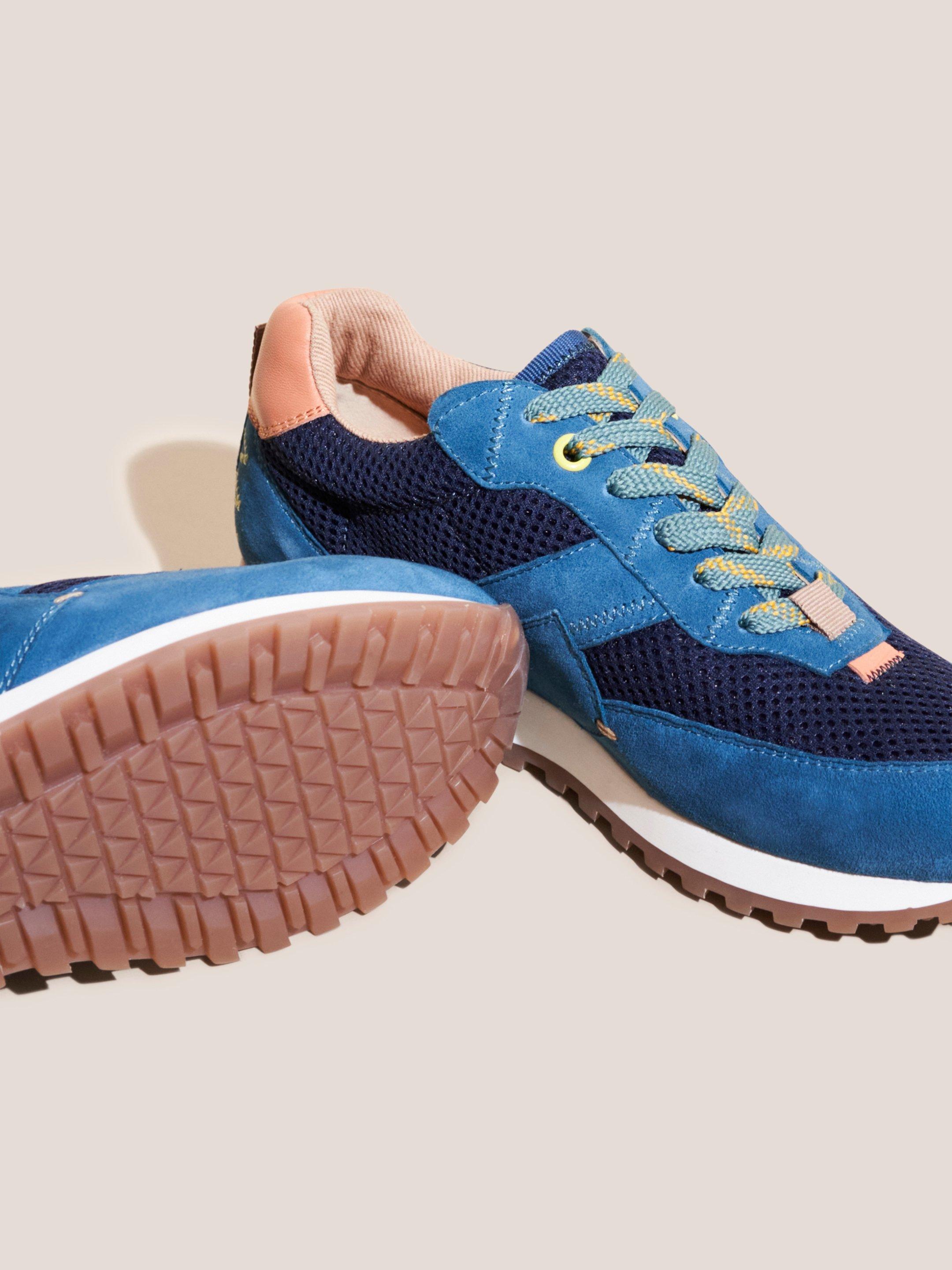 Retro Sports Trainers in BLUE MLT - FLAT DETAIL