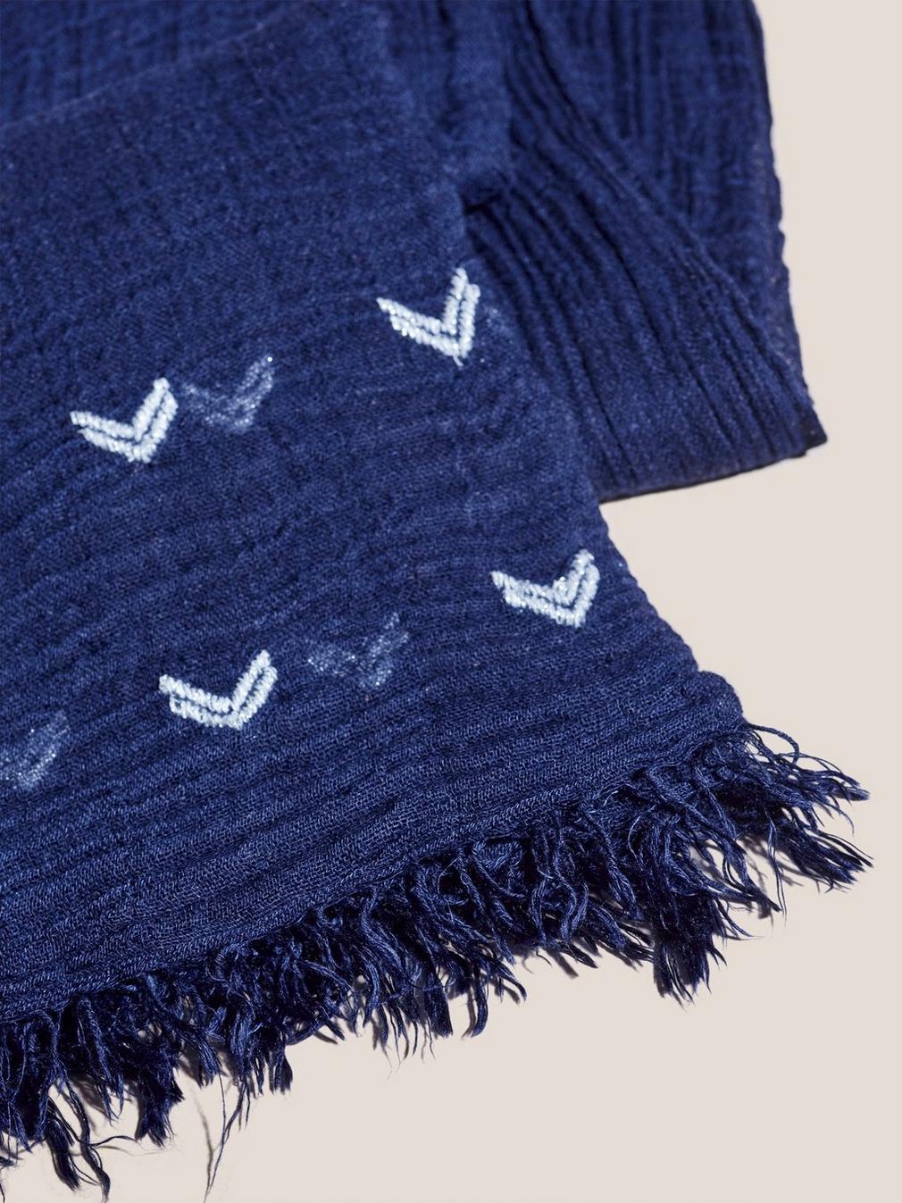 Plain Chevron Scarf in DARK NAVY - FLAT DETAIL