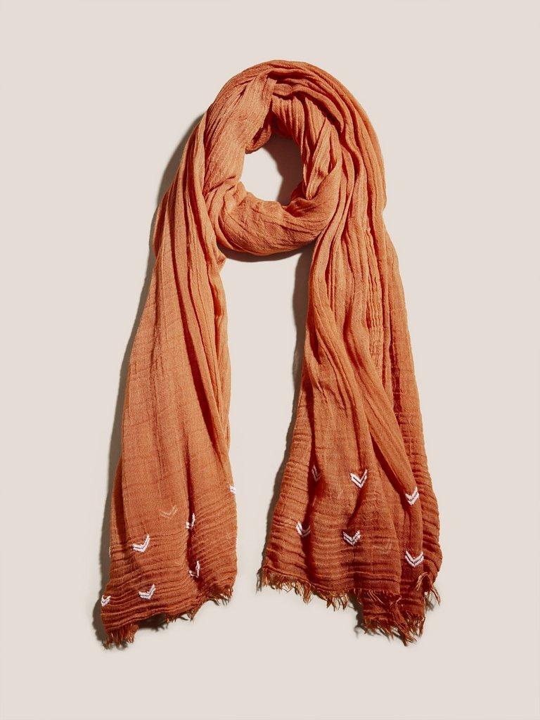 Plain Chevron Scarf in DK ORANGE - MODEL FRONT