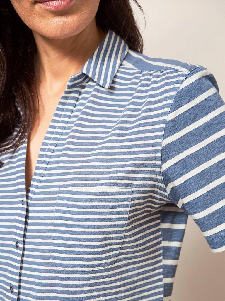 PENNY POCKET STRIPE SHIRT in NAVY MULTI - MODEL DETAIL