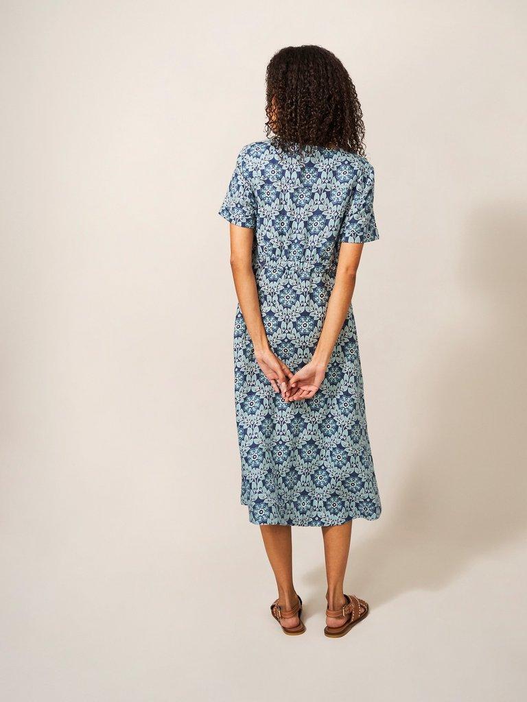 Ivy Linen Short Sleeve Midi Dress in BLUE PR - MODEL BACK
