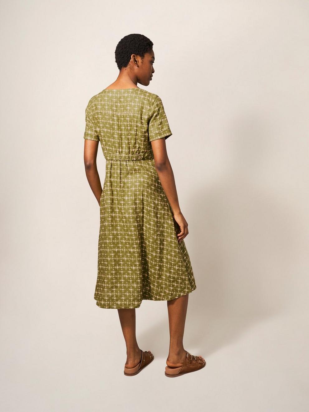 Ivy Linen Short Sleeve Midi Dress in GREEN PR - MODEL BACK