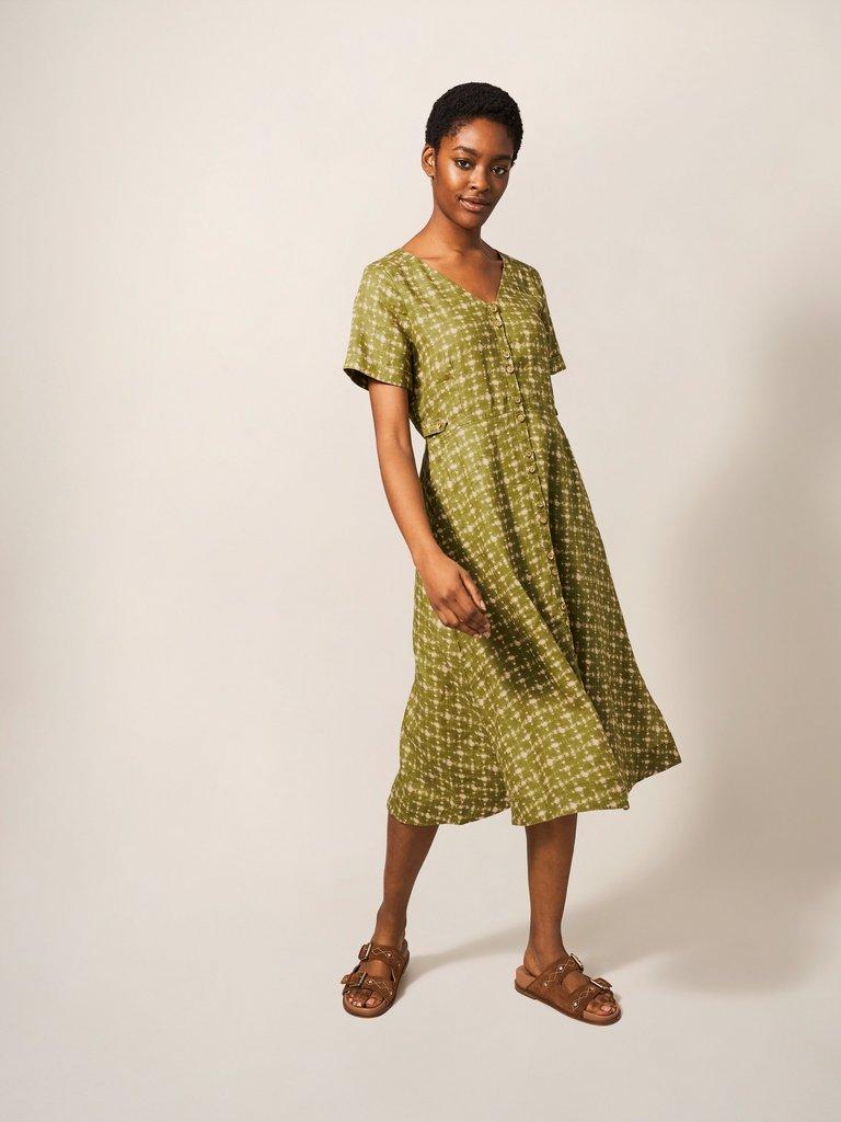 Ivy Linen Short Sleeve Midi Dress in GREEN PR - MODEL FRONT