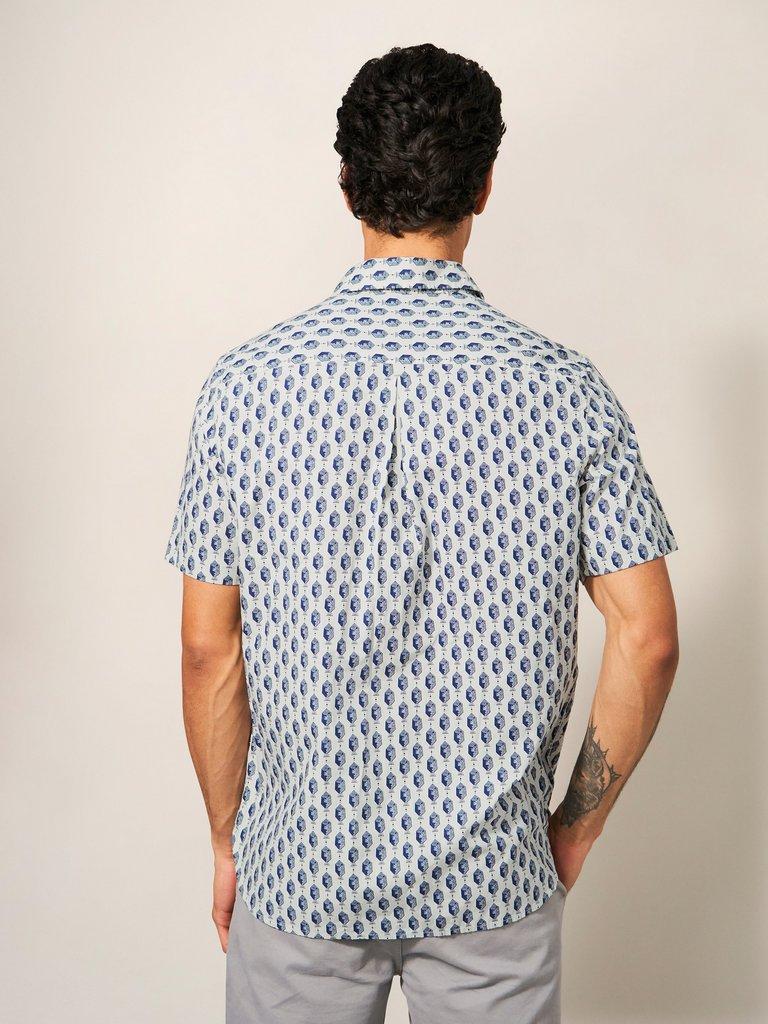 Linear Fish Printed SS Shirt in WHITE MLT - MODEL BACK