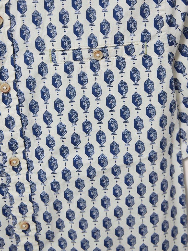 Linear Fish Printed SS Shirt in WHITE MULTI | White Stuff