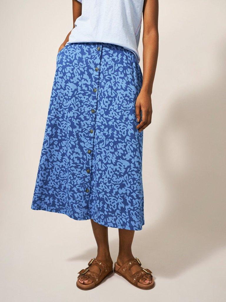 Mora Jersey Midi Skirt  in BLUE MLT - MODEL DETAIL