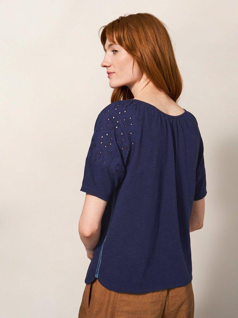 BRODERIE MIX TWO WAY TOP in FR NAVY - MODEL BACK