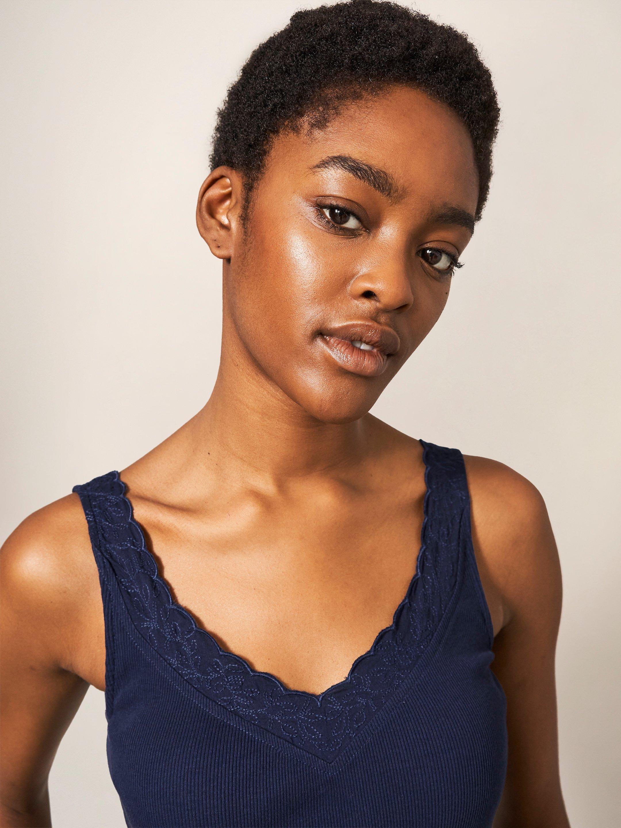 SEABREEZE VEST V NECK in FRENCH NAVY White Stuff