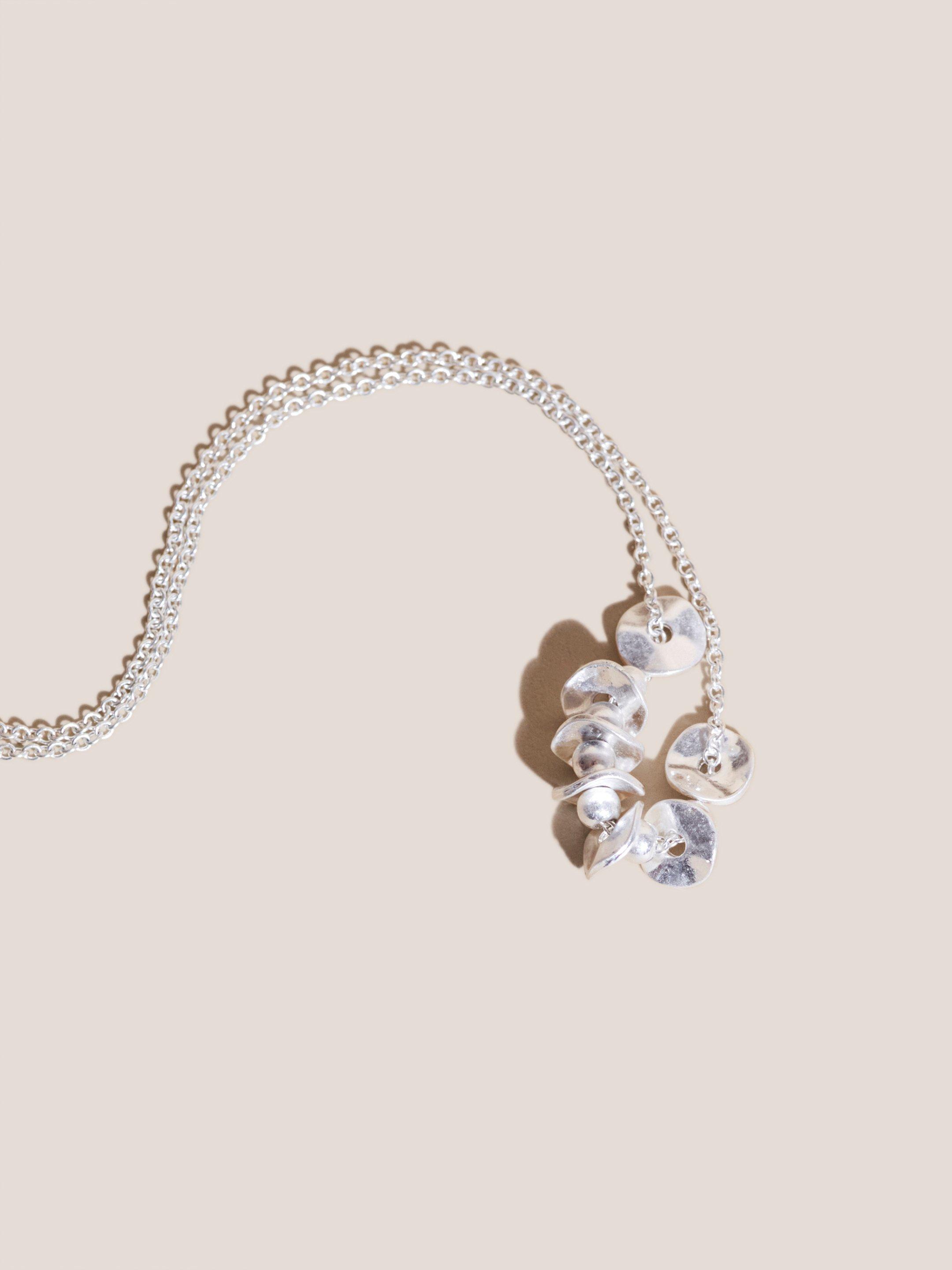 Silver Plated Disc Necklace in SLV TN MET - FLAT DETAIL