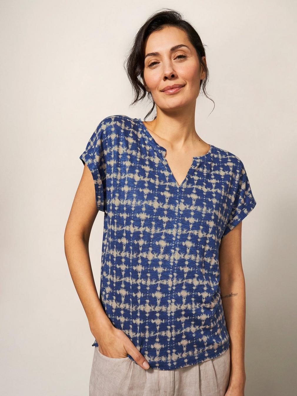 LINEN SUNSHINE TEE in BLUE PR - LIFESTYLE