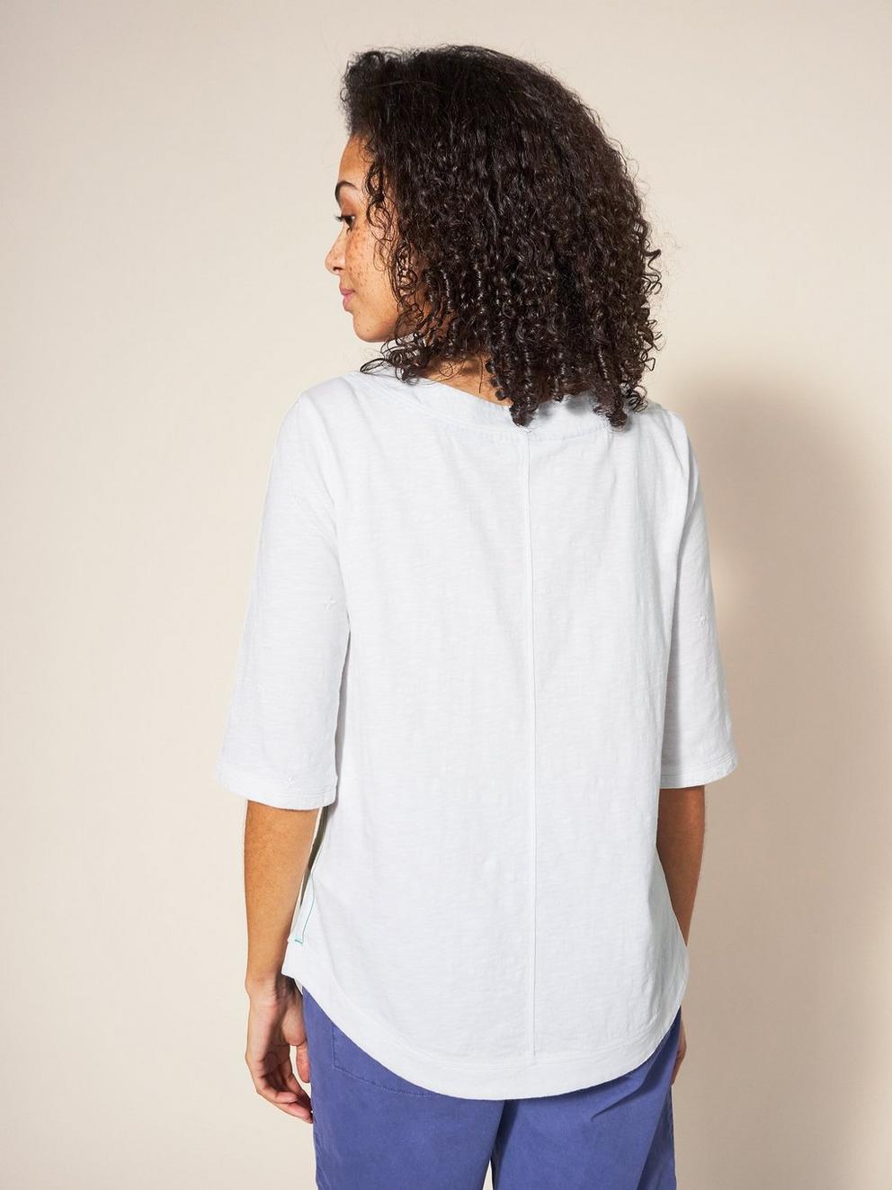 WEAVER EMBROIDERY JERSEY TEE in BRIL WHITE - MODEL BACK