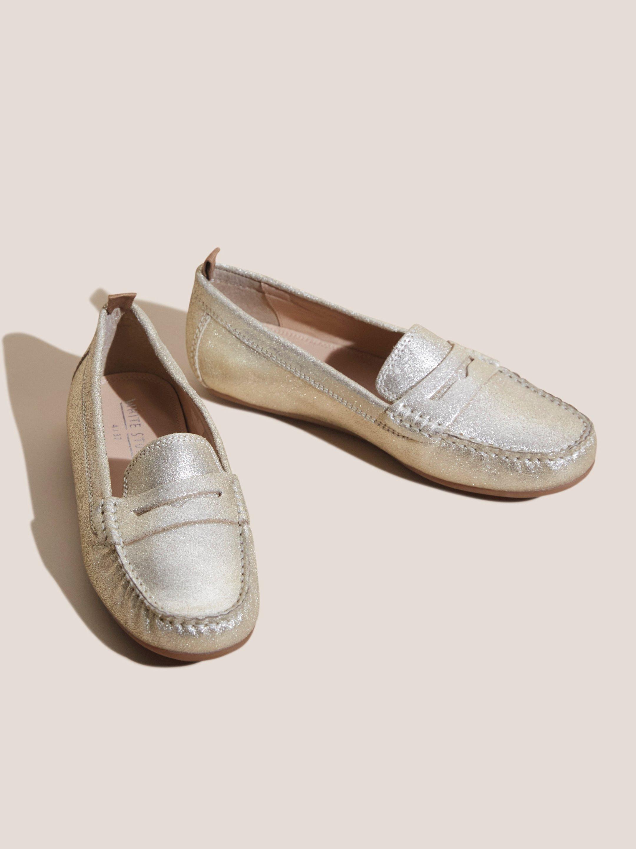 Leather Driving Moccasin in GLD TN MET - FLAT FRONT