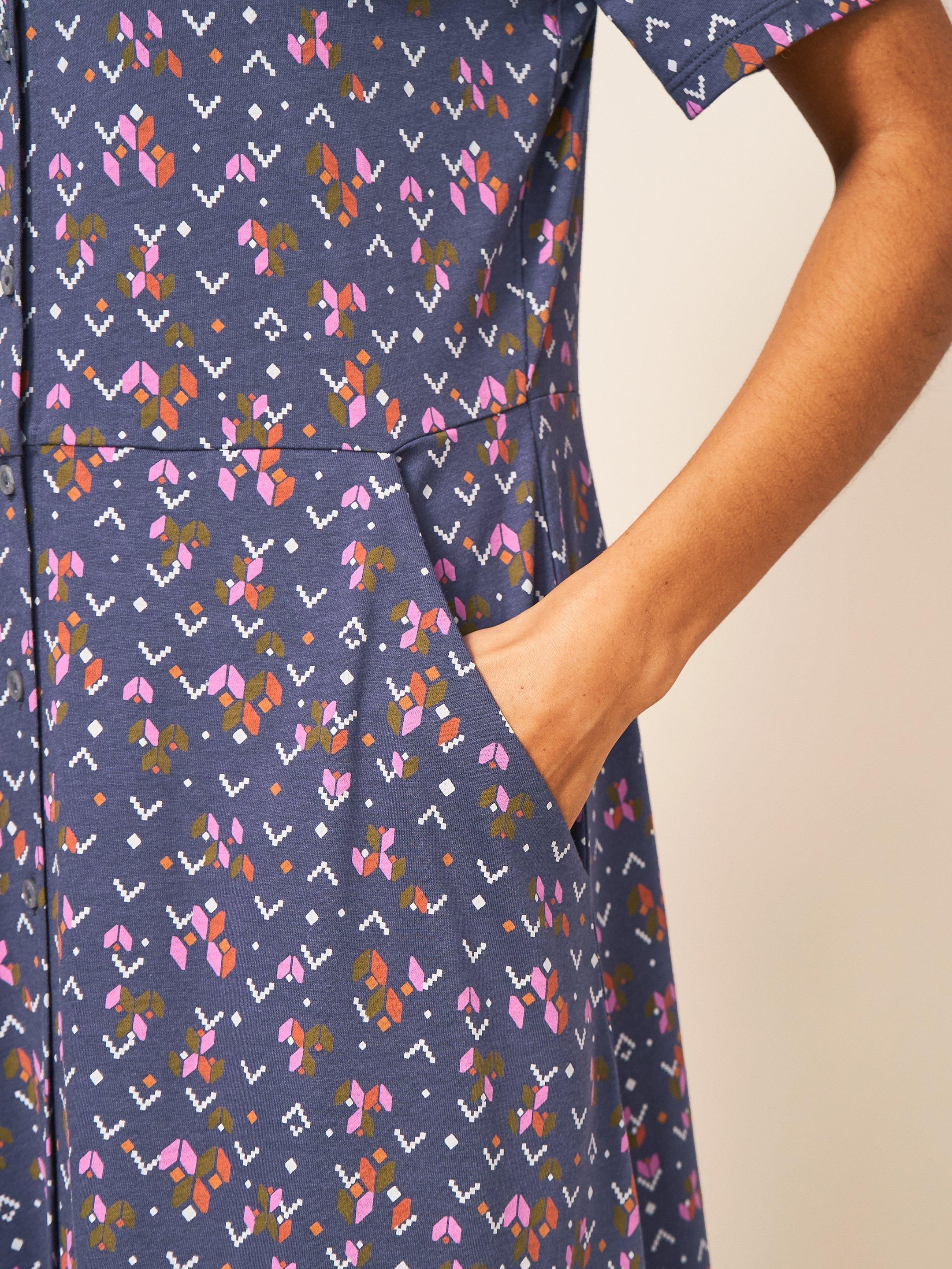 Rua Jersey Short Sleeve Shirt Dress in PURPLE MLT - MODEL DETAIL