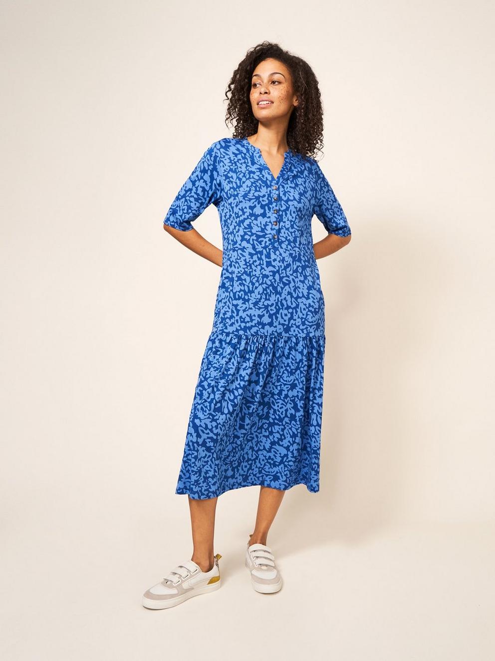 Sabina Jersey Dress in BLUE MLT - MODEL FRONT
