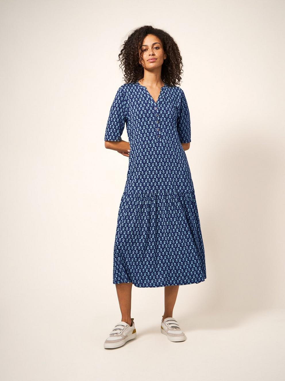 Sabina Jersey Dress in NAVY MULTI - LIFESTYLE