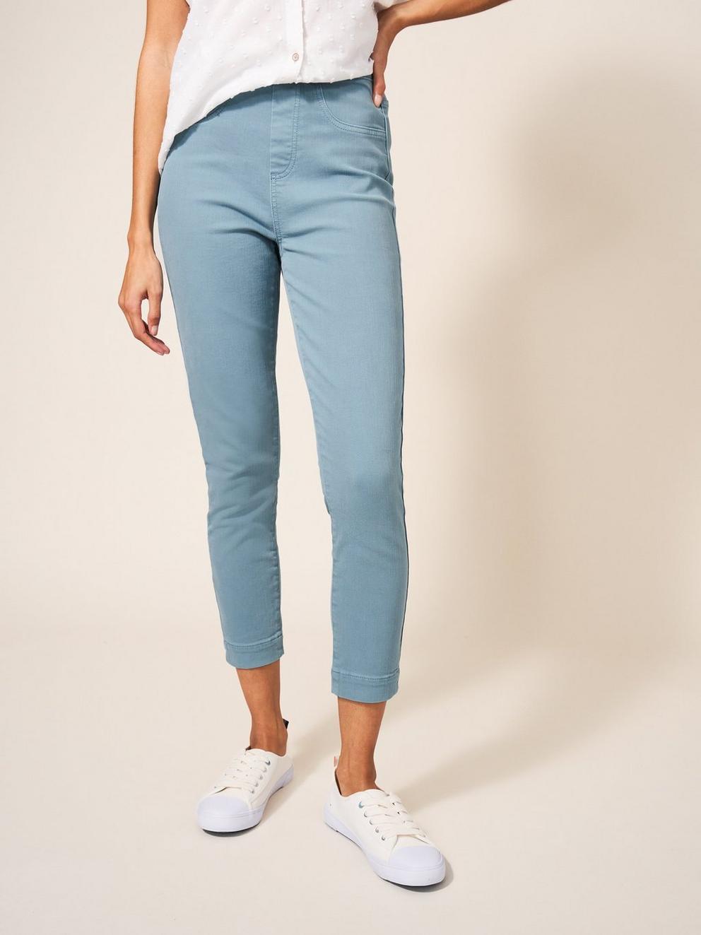 Janey Cropped Jegging in MID TEAL - MODEL FRONT