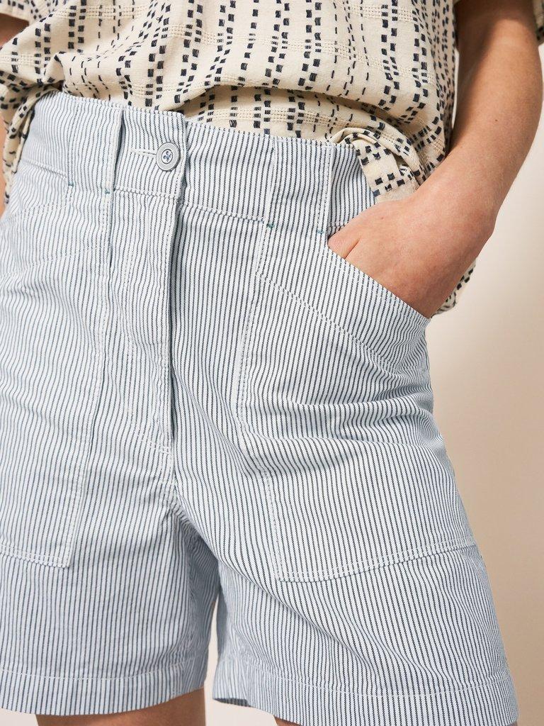 Tessa Chino Shorts in IVORY MLT - MODEL DETAIL