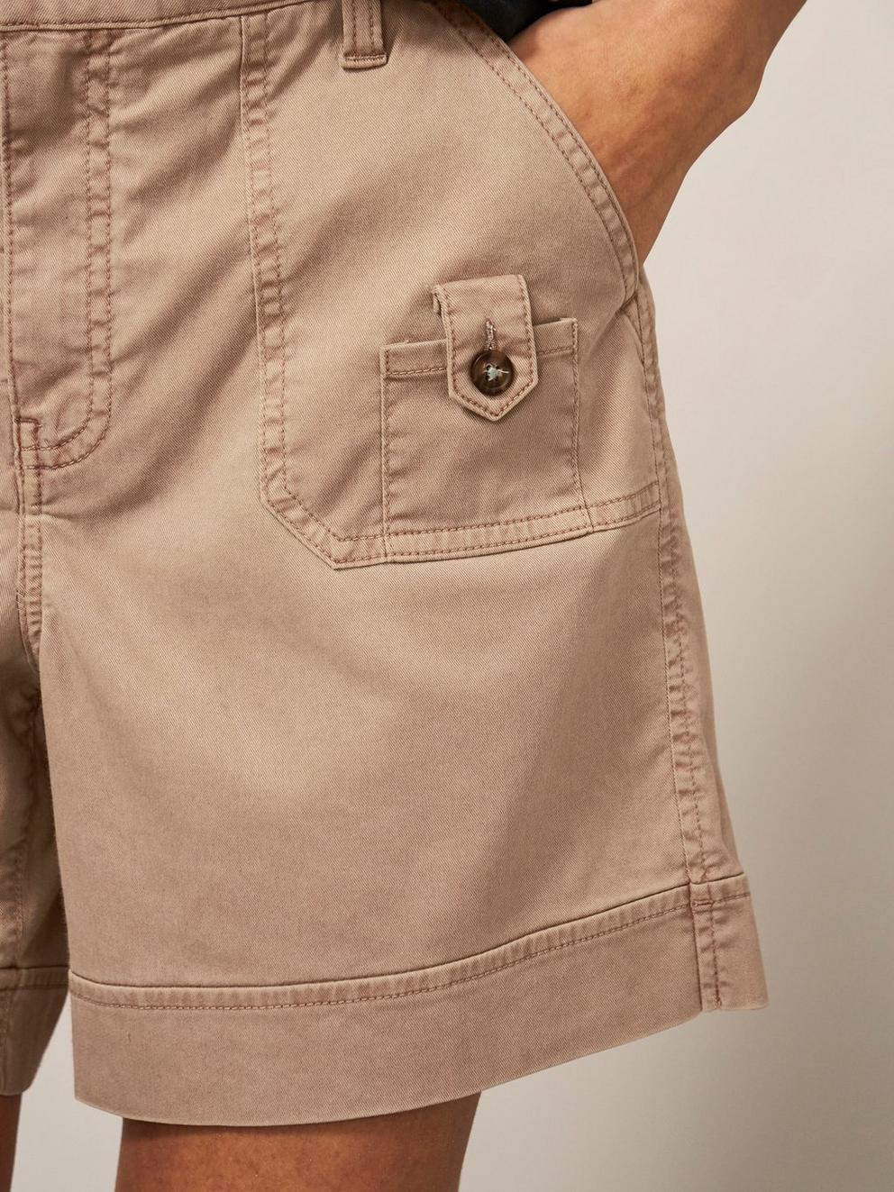 Mollie Combat Shorts in DK NAT - MODEL DETAIL