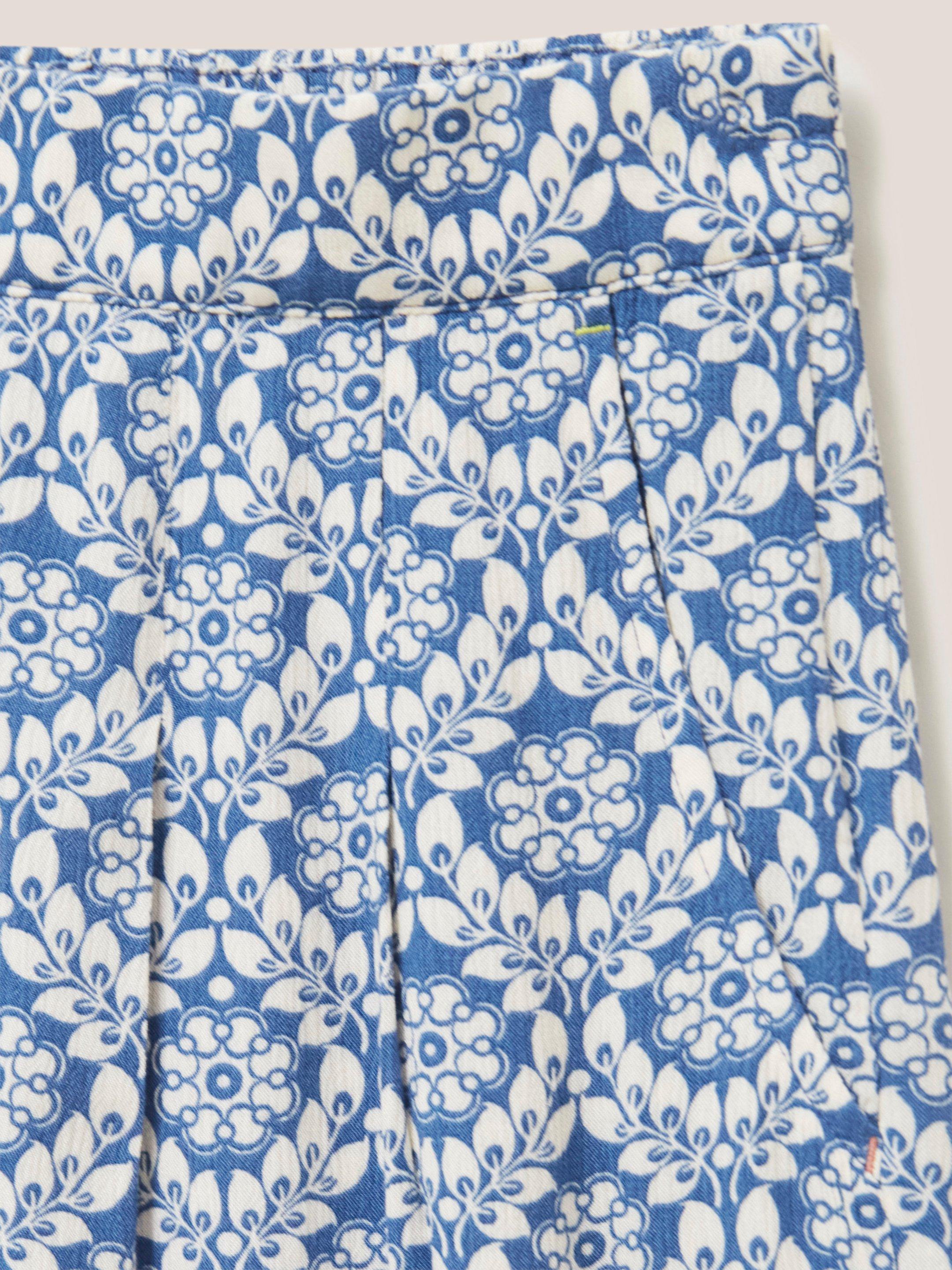 Matilda Crinkle Shorts in BLUE MLT - FLAT DETAIL