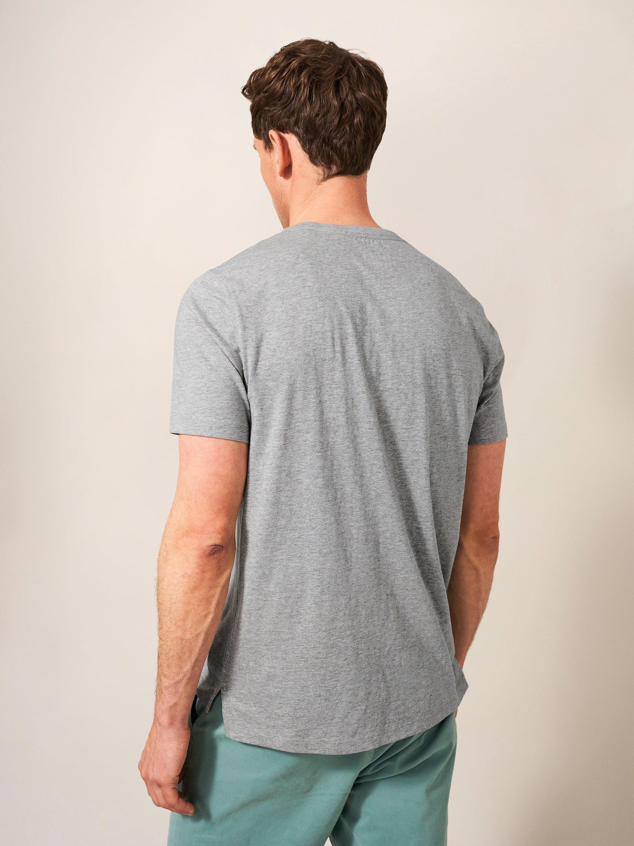 Sunset Surf Graphic Tee in GREY MARL - MODEL BACK