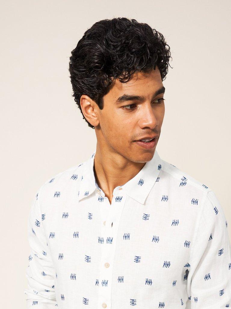 Pembroke Fish PR LS Shirt in WHITE MLT - MODEL DETAIL